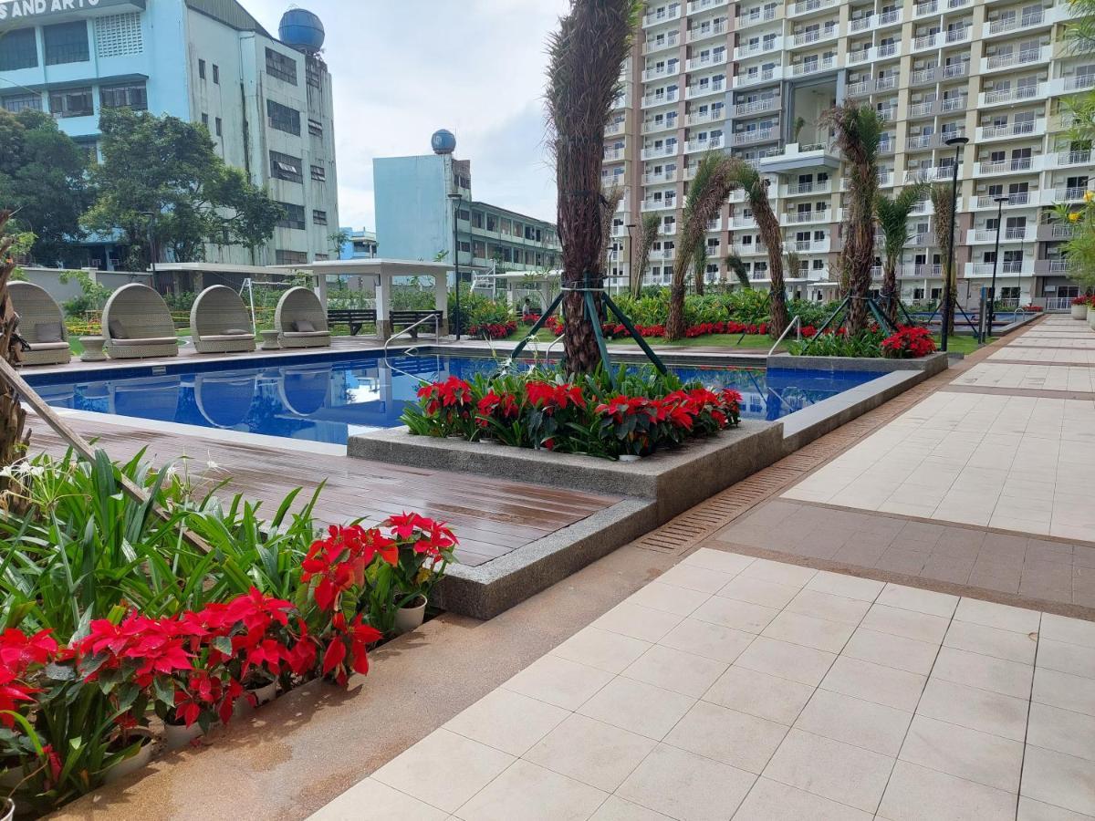 Infina Towers Project 4 Aurora Boulevard Quezon City Manila Bagian luar foto